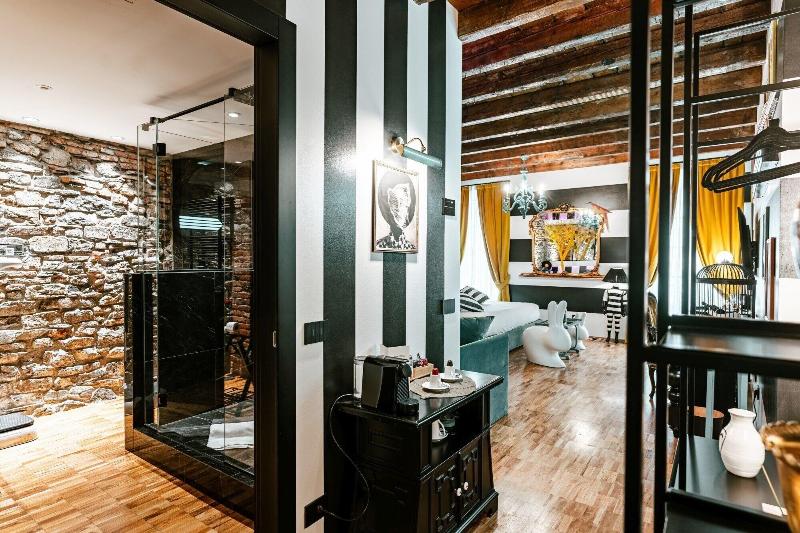 Aurum Como Luxury Suites - Oda