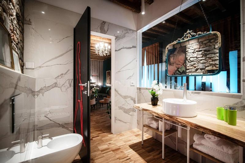 Aurum Como Luxury Suites - Oda