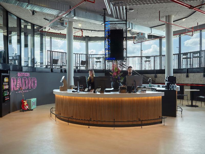 REVERB by Hard Rock Hamburg - Lobi