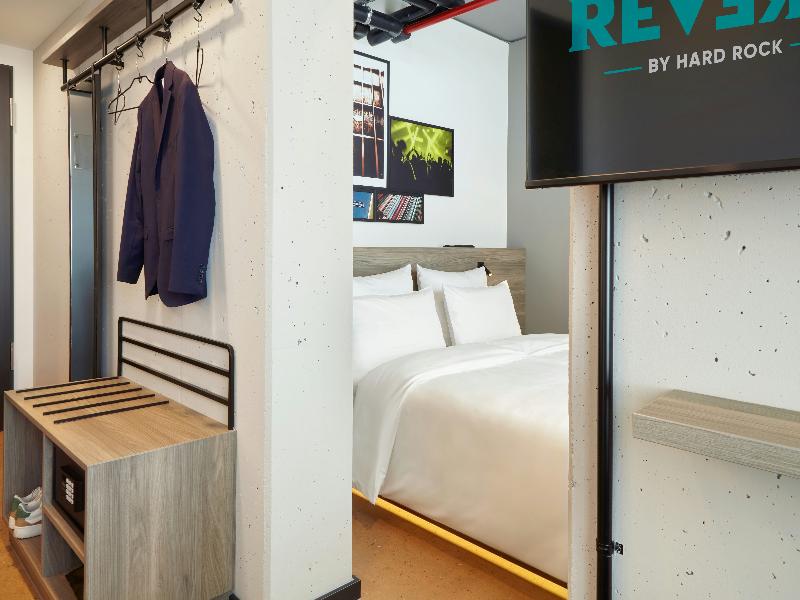 REVERB by Hard Rock Hamburg - Oda