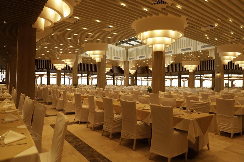 Sirena Beach Resort Spa - Restoran