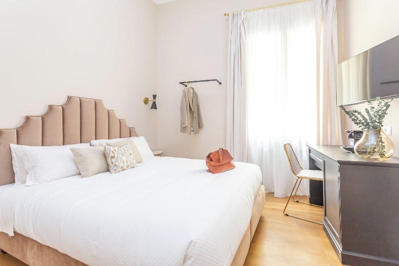 Daplace Santa Susanna Suites - Oda