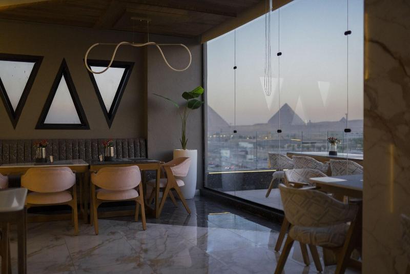Royal Great Pyramid Inn - Restoran