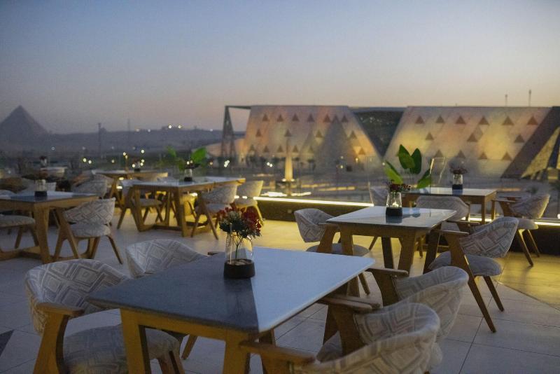 Royal Great Pyramid Inn - Restoran