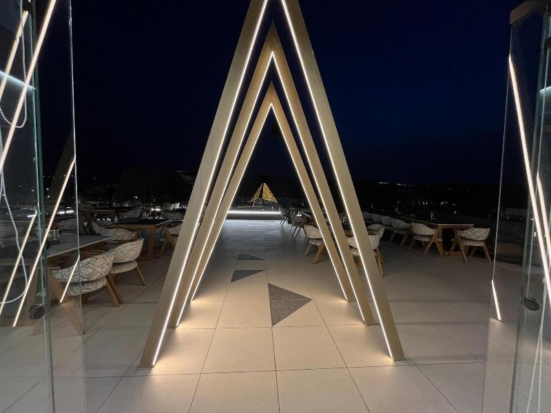 Royal Great Pyramid Inn - Restoran