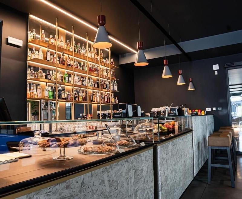 Como Hills Hotel - Bar