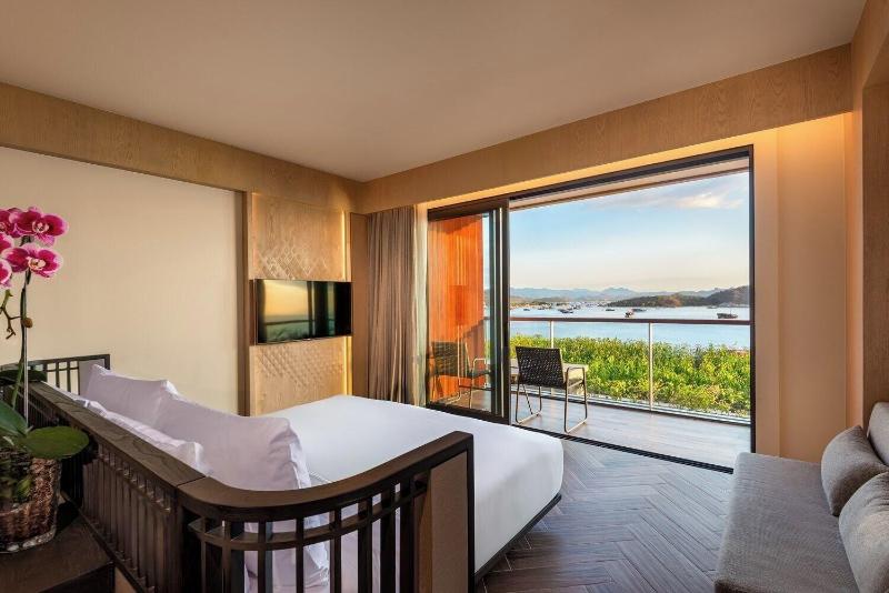 Katamaran Hotel Resort Komodo - Oda