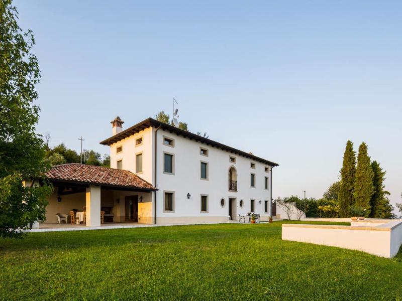 Tenuta Castagnera - Genel