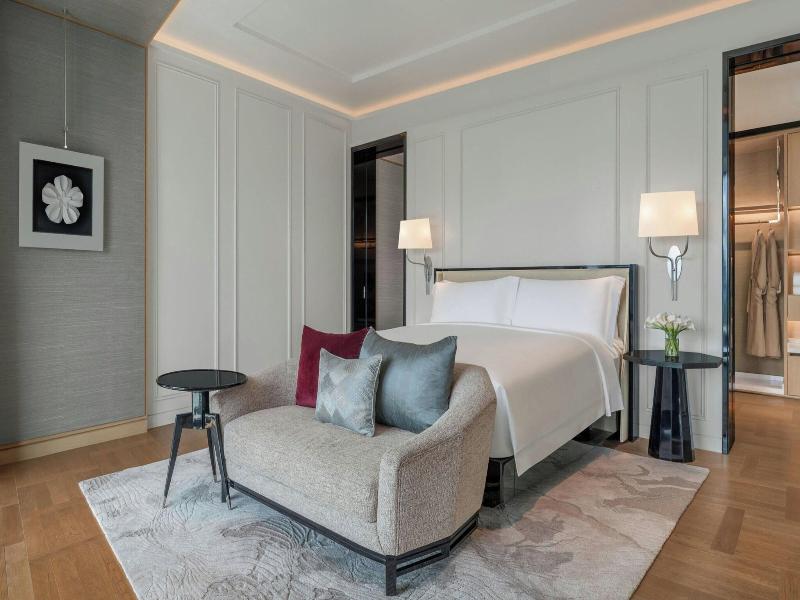 The Ritz Carlton Bangkok - Oda