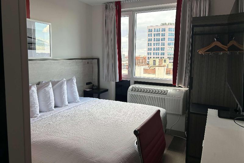 Ramada By Wyndham Brooklyn Near Flatbush - Oda