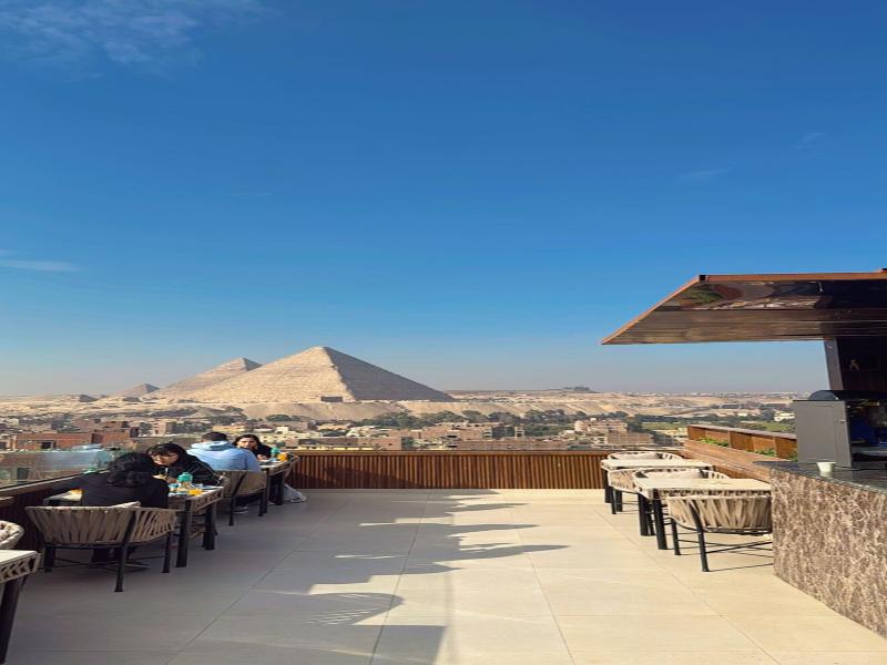 Crowne Pyramids Palace - Teras