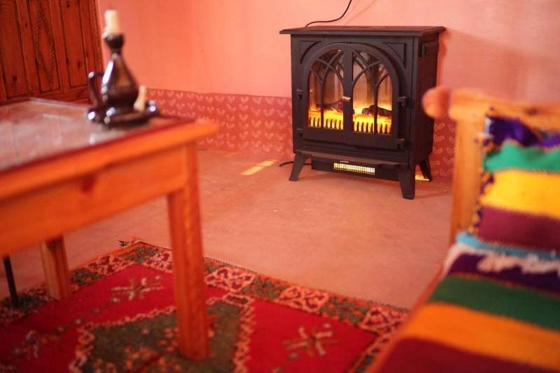 Riad Bouchahoud Hotel In Telouet - Oda