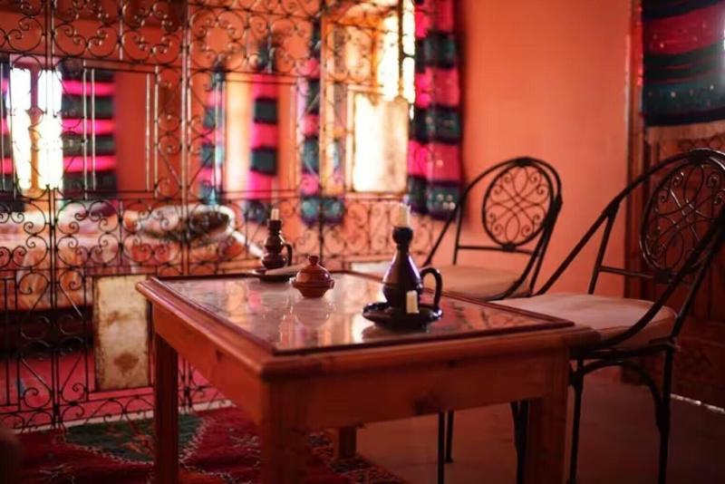 Riad Bouchahoud Hotel In Telouet - Oda