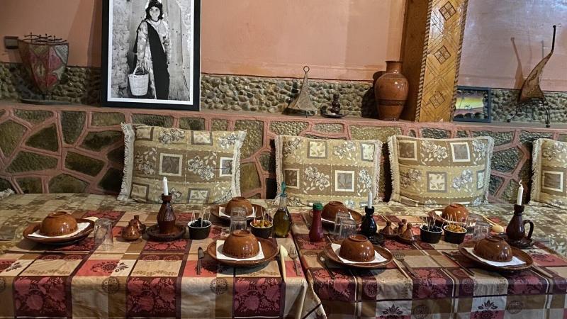 Riad Bouchahoud Hotel In Telouet - Restoran