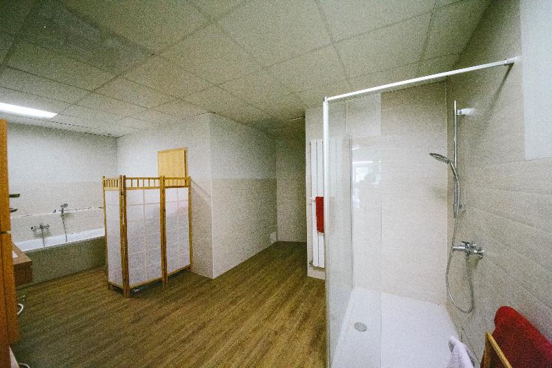 Große Und Voll Ausgestattete Apartments Im Grünen - Oda