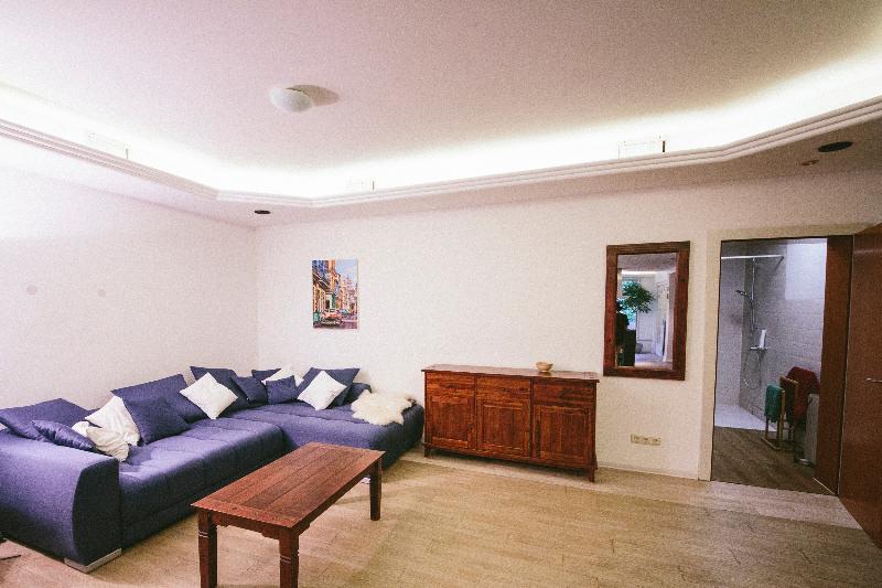 Große Und Voll Ausgestattete Apartments Im Grünen - Oda