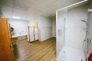 Große Und Voll Ausgestattete Apartments Im Grünen fotoÄŸrafÄ±