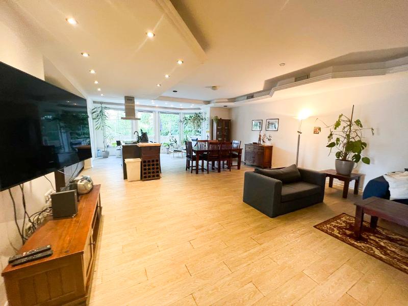 Große Und Voll Ausgestattete Apartments Im Grünen - Oda
