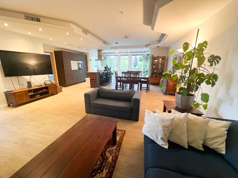 Große Und Voll Ausgestattete Apartments Im Grünen - Oda