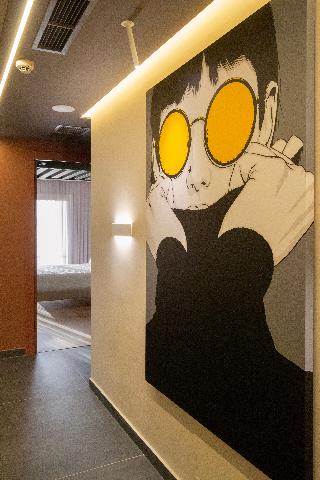 Si Hotel Sh.p.k.