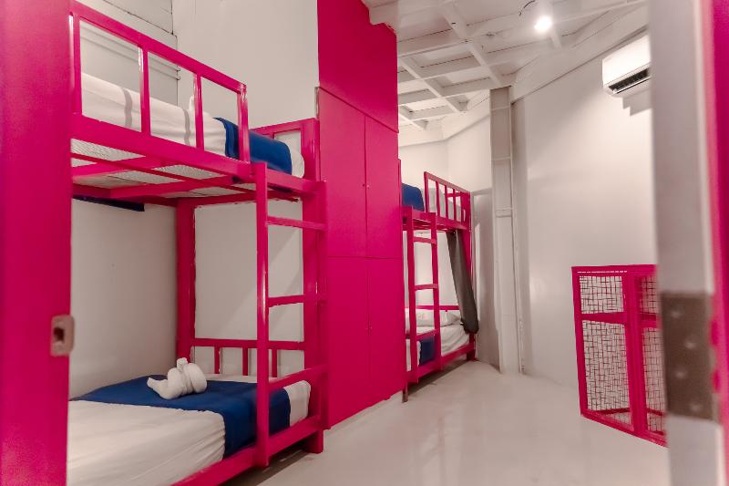 Slumber Party Phi Phi - Oda