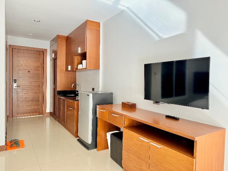 Xaya Pool Access Resort Phuket - Oda