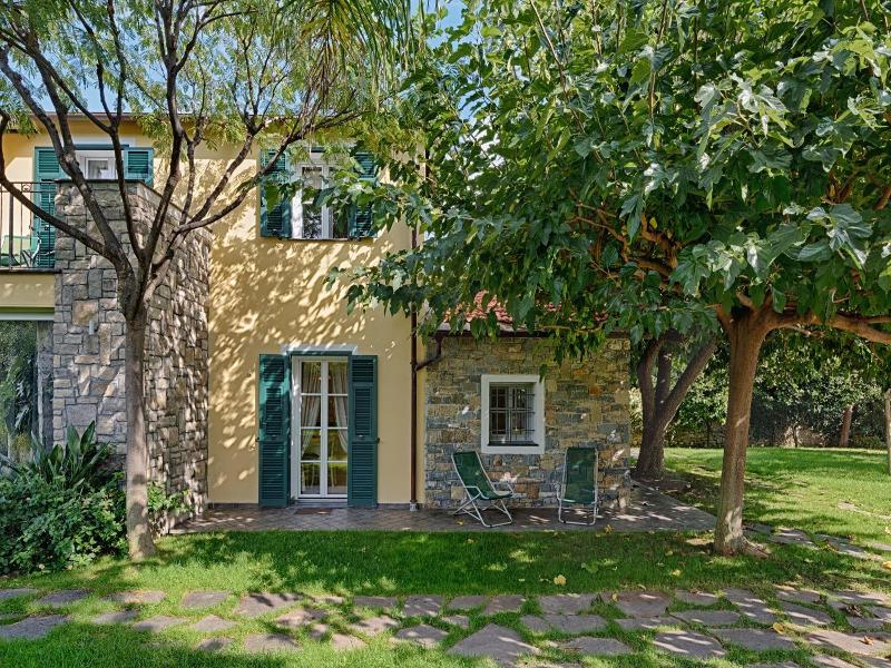 Casa Vacanze Nel Giardino Di Renzo - Genel