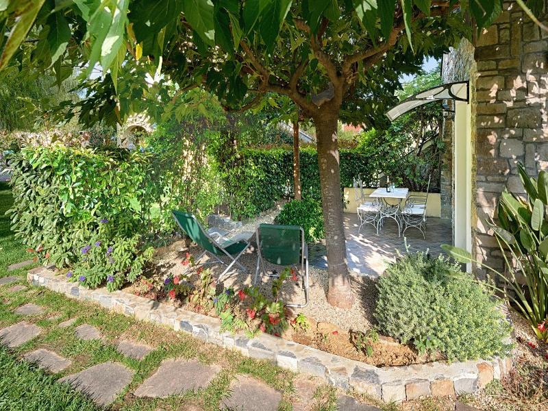 Casa Vacanze Nel Giardino Di Renzo - Genel