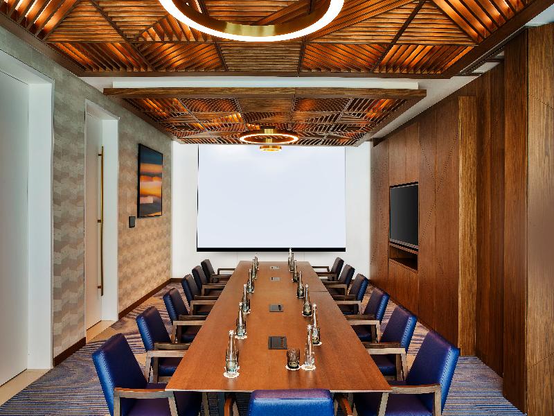 Tumbi Ht Dubai The Palm, Tapestry Collec by Hilton - Toplantı