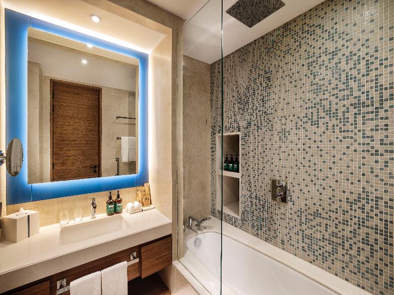 Tumbi Ht Dubai The Palm, Tapestry Collec by Hilton - Oda