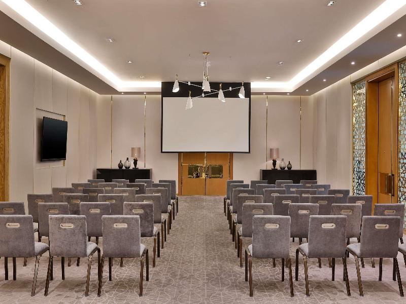Sofitel Riyadh Hotel & Convention Centre - Toplantı