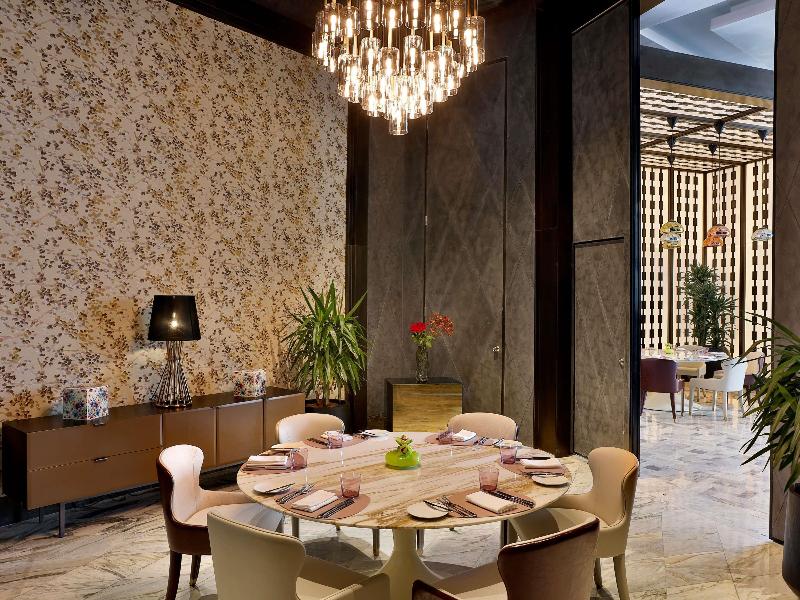 Sofitel Riyadh Hotel & Convention Centre - Restoran
