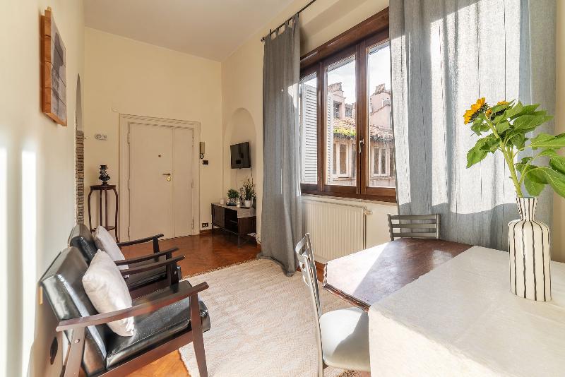 H&c Apartments In Rome Srl - Oda
