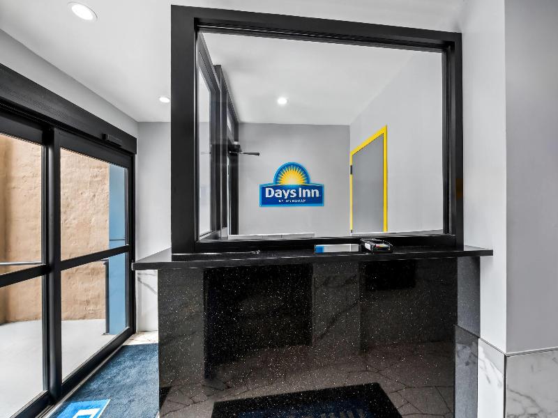 Days Inn by Wyndham New York Chinatown - Lobi