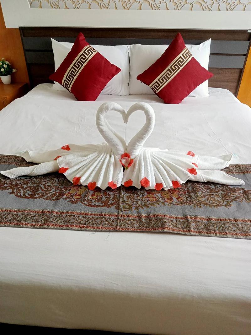 T & C Hotel Patong Beach By Zuzu - Oda