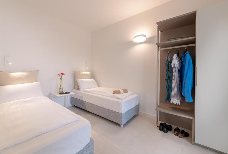 Pareus Beach Resort - Oda