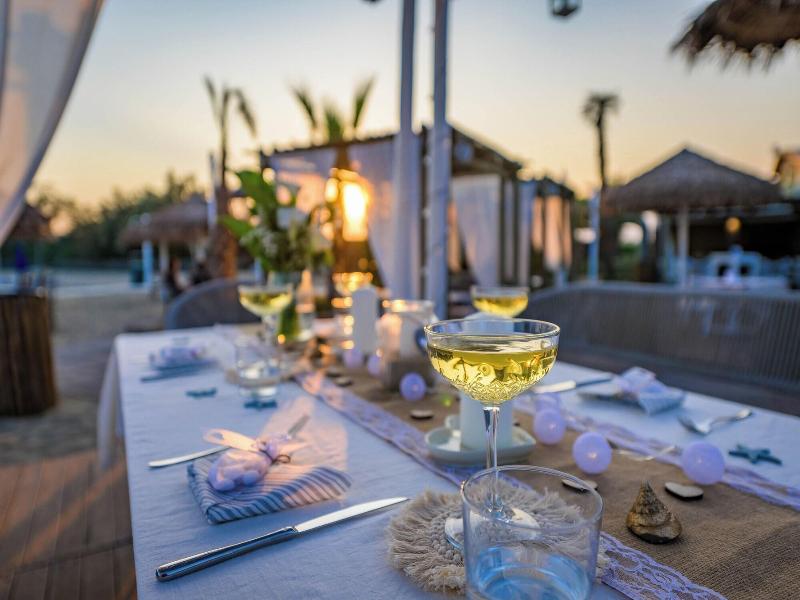 Pareus Beach Resort - Restoran