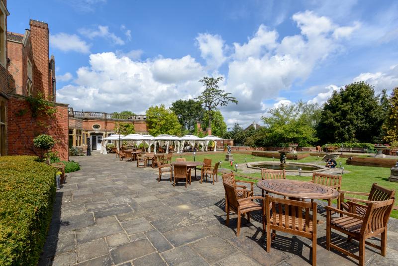 Warren House Hotel - Teras