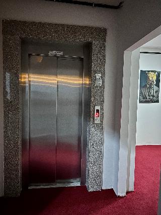 Li̇bra Hotel