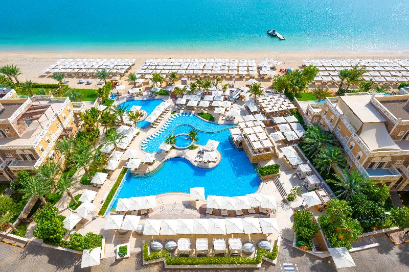 Holiday Inn Dubai Village Circle by IHG - Plaj