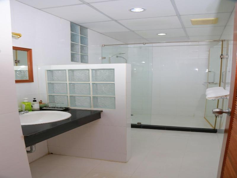 Upar Hotels Silom Near Mahanakhon - Oda