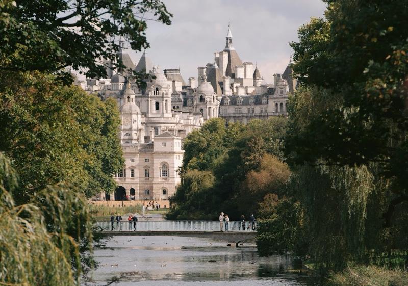 The July London Victoria - Genel