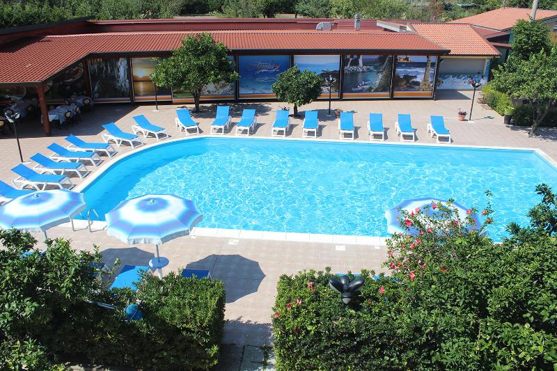 Club Esse Aquilia Beach Village - Havuz