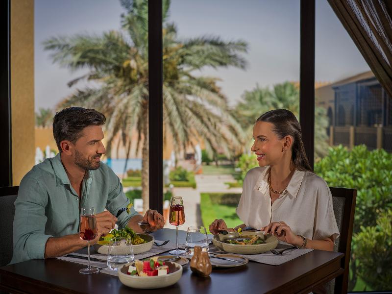 Aldhafra Resort, Vignette Collection, an IHG Hotel - Restoran