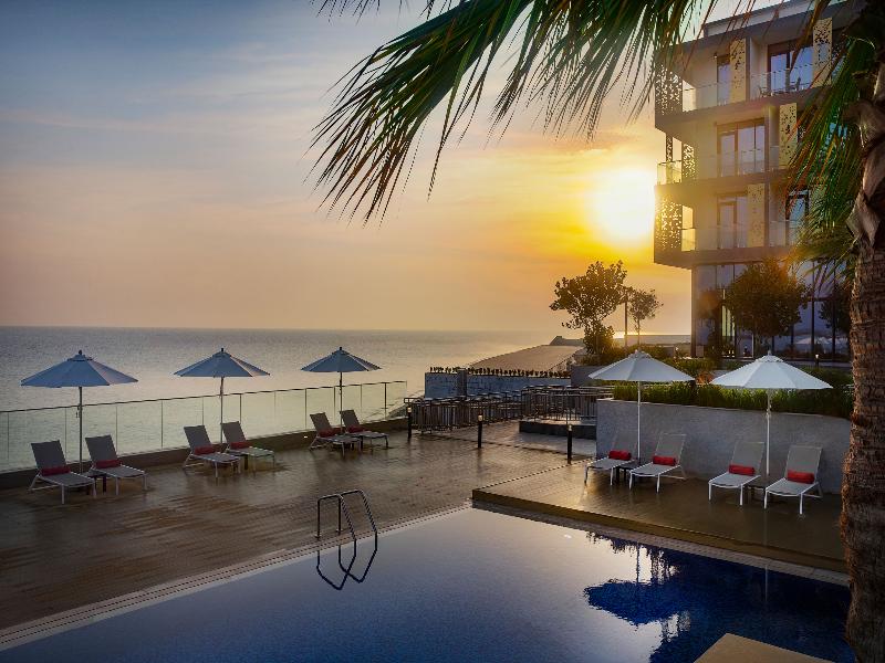Beach Bay Hotel Mirfa - Havuz