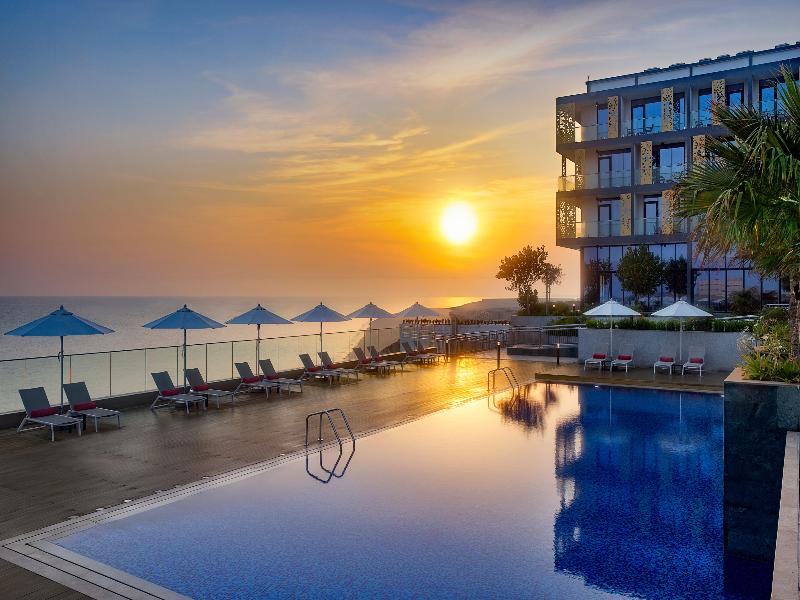 Beach Bay Hotel Mirfa - Havuz