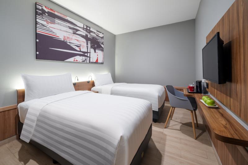 Hotel Neo+ Airport Jakarta - Oda