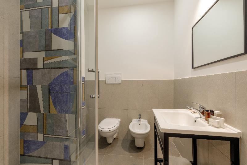 Simon Hotel Aprilia - Oda