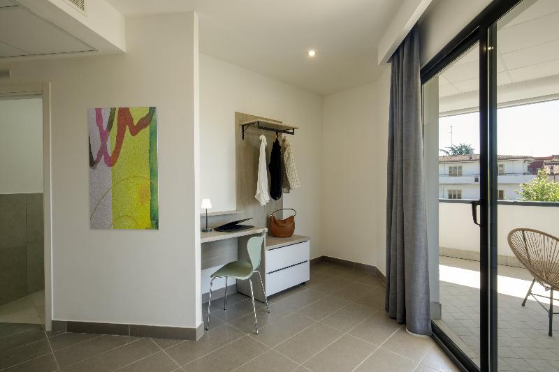 Simon Hotel Aprilia - Oda
