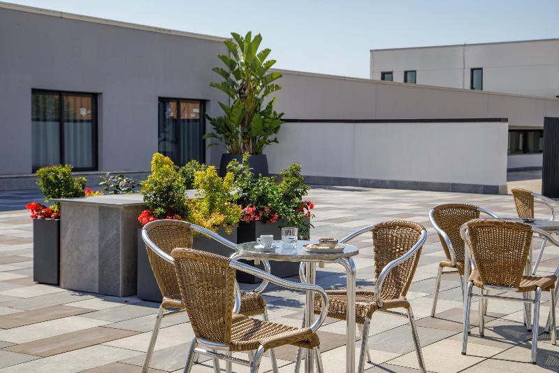 Simon Hotel Aprilia - Teras